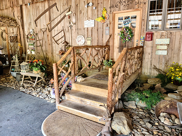 front entrance to Utopia Healing Arts Center and Spa in Sevierville, TN
